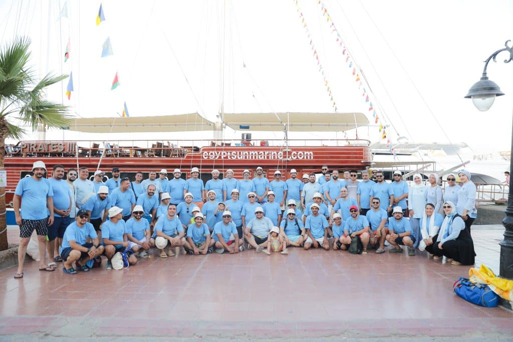 Speed's trip aboard the luxury cruise ship Pirates